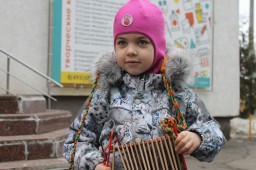 "Мы с зимой прощаемся"